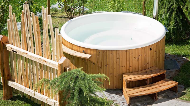 Hot-Tub in einem Garten