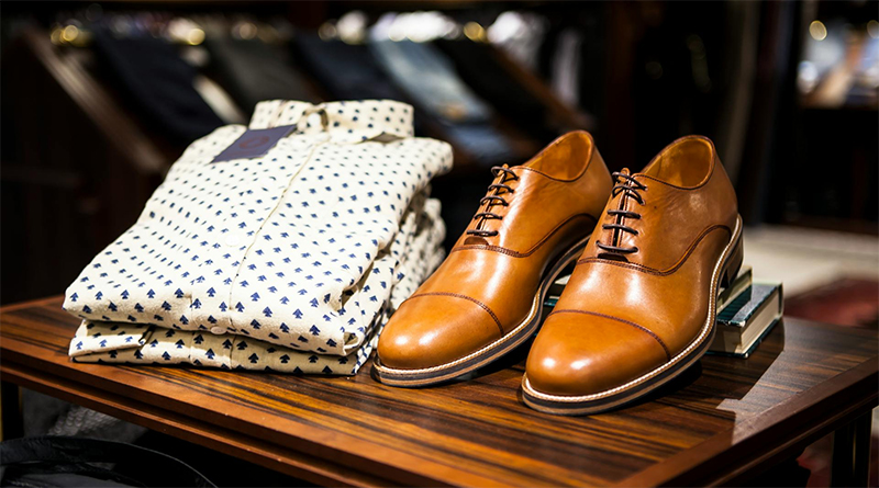 Luxuskleidung und -schuhe