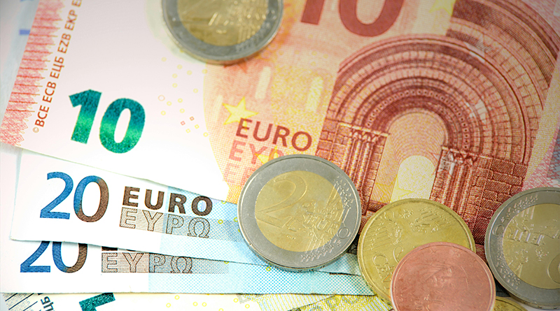Euroscheine und -münzen