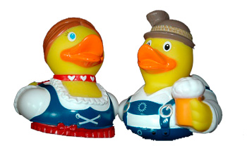 Plstikenten in Oktoberfest-Tracht
