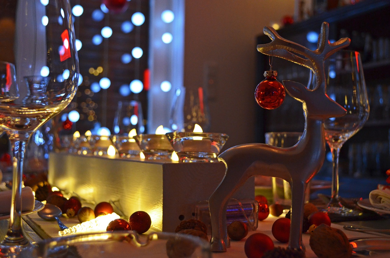 Weihnachtlicher Tisch